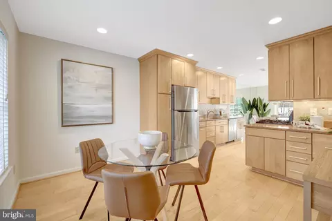 2120 Golf Course Dr, Reston, VA 20191 photo 21