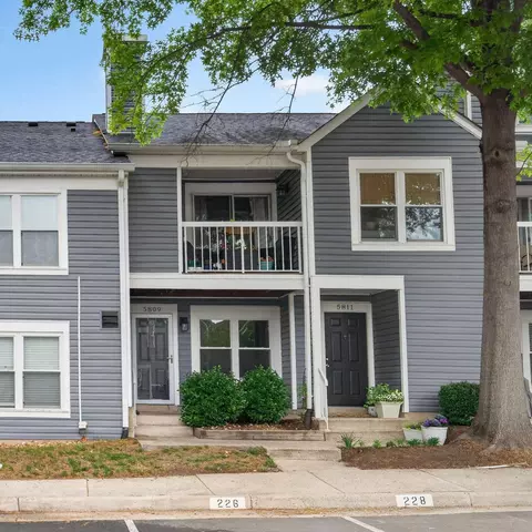 5809 Orchard Hill Ln #5809, Clifton, VA 20124