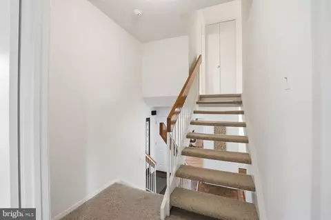 Entry Way - 11002 Ring Rd, Reston, VA 20190 photo 3 of 4