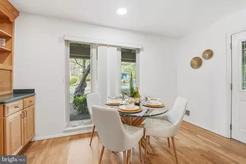 Dining - 11002 Ring Rd, Reston, VA 20190 photo 3 of 3