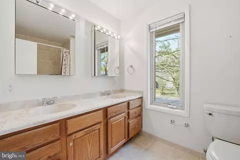 Bath - 11002 Ring Rd, Reston, VA 20190 photo 3 of 5