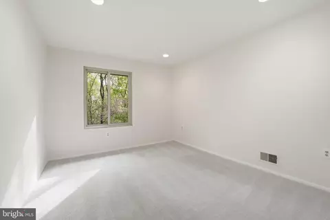 Bedroom - 11002 Ring Rd, Reston, VA 20190 photo 5 of 10