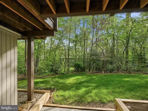Exterior - 11002 Ring Rd, Reston, VA 20190 photo 2 of 8