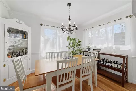 Dining - 6020 Amherst Ave, Springfield, VA 22150 photo 2 of 2