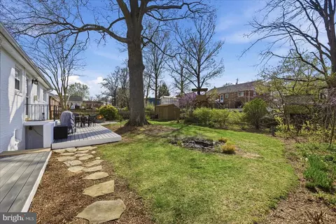 Exterior - 6020 Amherst Ave, Springfield, VA 22150 photo 12 of 15
