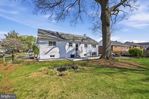 Exterior - 6020 Amherst Ave, Springfield, VA 22150 photo 13 of 15
