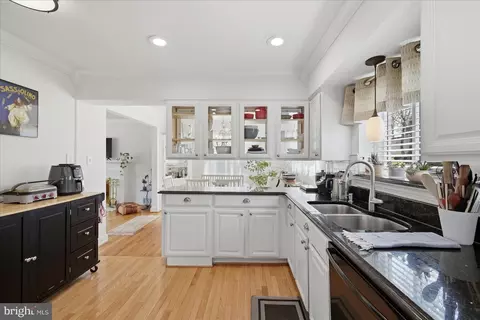 Kitchen - 6020 Amherst Ave, Springfield, VA 22150 photo 4 of 4