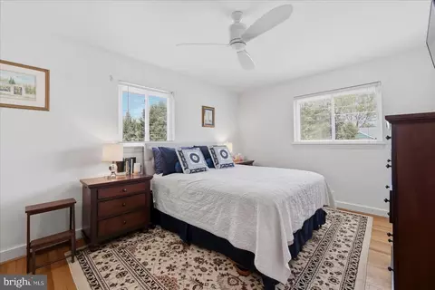 Bedroom - 6020 Amherst Ave, Springfield, VA 22150 photo 2 of 7