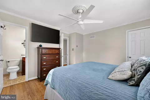 Bedroom - 8905 Side Saddle Rd, Springfield, VA 22152 photo 2 of 7