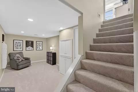 Entry Way - 8905 Side Saddle Rd, Springfield, VA 22152 photo 12 of 12