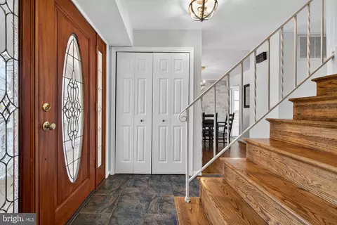 Entry Way - 8905 Side Saddle Rd, Springfield, VA 22152 photo 1 of 12