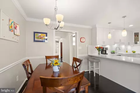 9660 Masterworks Dr, Vienna, VA 22181 photo 12