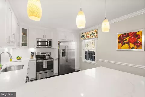 9660 Masterworks Dr, Vienna, VA 22181 photo 14