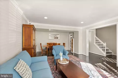 9660 Masterworks Dr, Vienna, VA 22181 photo 5