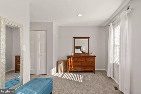 9660 Masterworks Dr, Vienna, VA 22181 photo 25