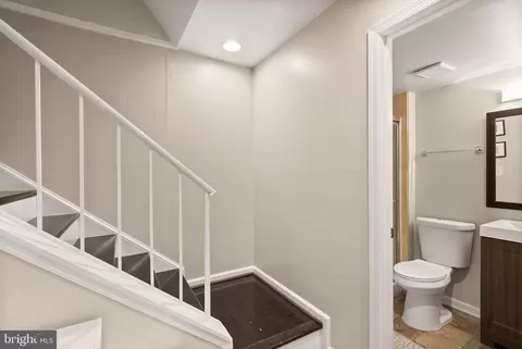 9660 Masterworks Dr, Vienna, VA 22181 photo 36