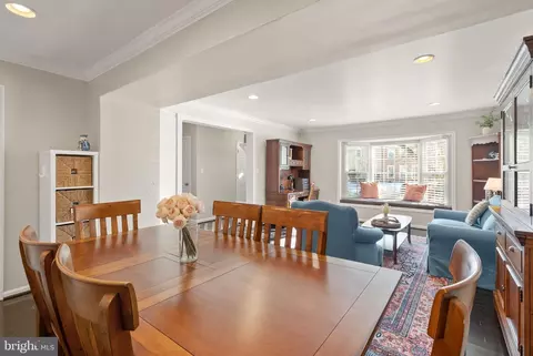 9660 Masterworks Dr, Vienna, VA 22181 photo 8