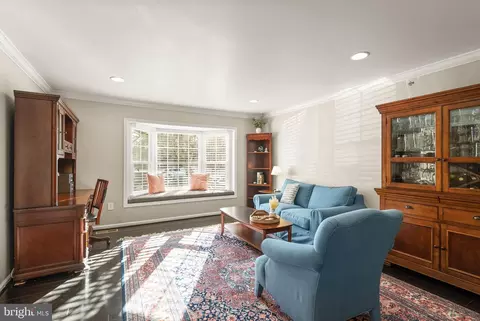 9660 Masterworks Dr, Vienna, VA 22181 photo 6