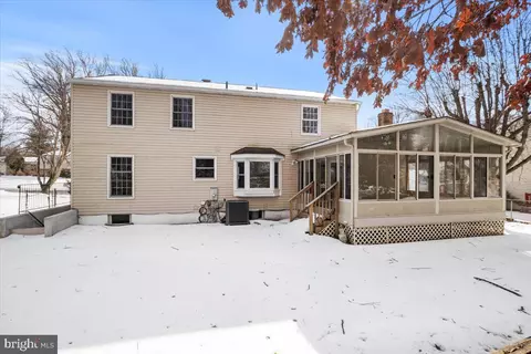 Exterior - 5711 Heming Ave, Springfield, VA 22151 photo 2 of 14