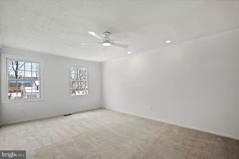 Bedroom - 5711 Heming Ave, Springfield, VA 22151 photo 1 of 5