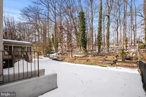 Exterior - 5711 Heming Ave, Springfield, VA 22151 photo 3 of 14