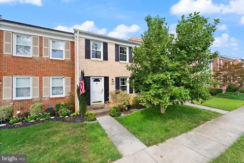 7719 Durer Ct, Springfield, VA 22153 photo 2