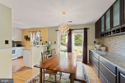 7719 Durer Ct, Springfield, VA 22153 photo 11