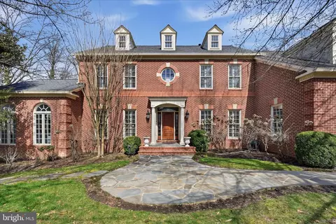 Exterior - 1234 Tottenham Ct, Reston, VA 20194 photo 13 of 13