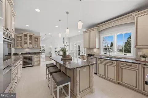Kitchen - 1234 Tottenham Ct, Reston, VA 20194 photo 2 of 3