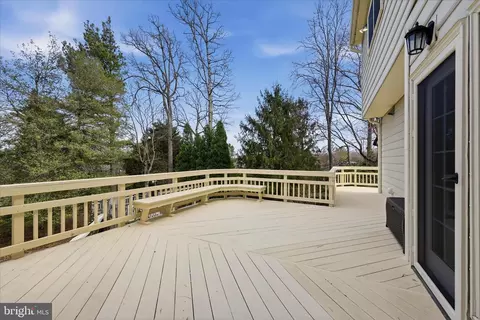 Exterior - 1234 Tottenham Ct, Reston, VA 20194 photo 4 of 13