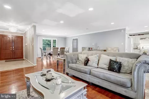 Entry Way - 6613 Elder Ave, Springfield, VA 22150 photo 1 of 3