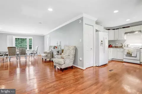 Entry Way - 6613 Elder Ave, Springfield, VA 22150 photo 2 of 3