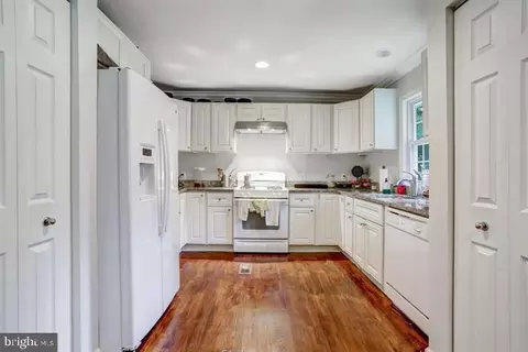 Kitchen - 6613 Elder Ave, Springfield, VA 22150 photo 1 of 3