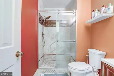 Bath - 6613 Elder Ave, Springfield, VA 22150 photo 1 of 4