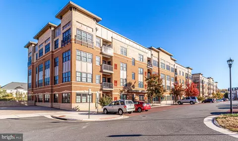 2905 Bleeker St #4-404, Fairfax, VA 22031