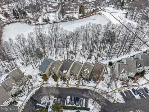 1202 Weatherstone Ct, Reston, VA 20194 photo 8