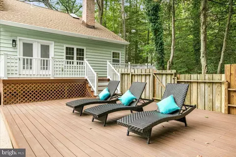 Exterior - 11603 Virgate Ln, Reston, VA 20191 photo 4 of 7