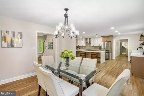 Dining - 11603 Virgate Ln, Reston, VA 20191 photo 2 of 2