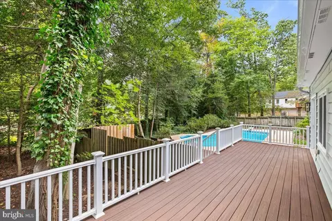 Exterior - 11603 Virgate Ln, Reston, VA 20191 photo 3 of 7