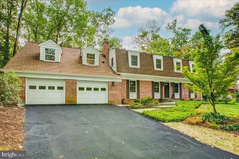 Exterior - 11603 Virgate Ln, Reston, VA 20191 photo 2 of 7