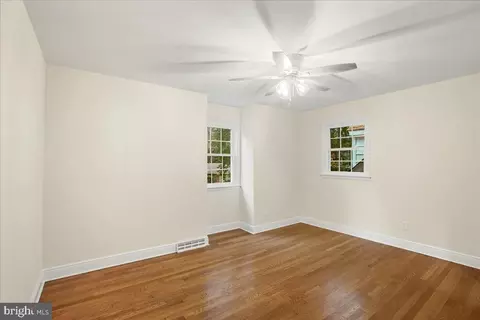 Bedroom - 11603 Virgate Ln, Reston, VA 20191 photo 4 of 8
