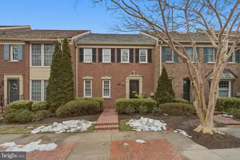 6634 Madison Mclean Dr, Mclean, VA 22101