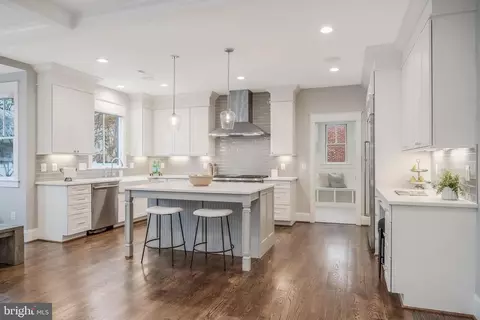 Kitchen - 6805 Lumsden St, Mclean, VA 22101 photo 2 of 10