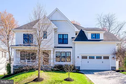 6805 Lumsden St, Mclean, VA 22101
