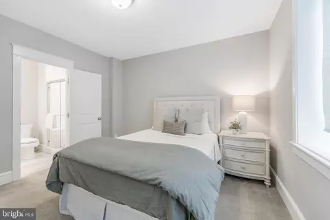 Bedroom - 6805 Lumsden St, Mclean, VA 22101 photo 13 of 14