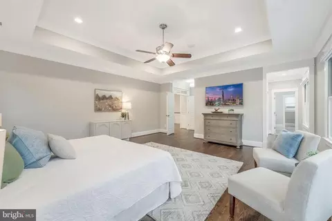 Bedroom - 6805 Lumsden St, Mclean, VA 22101 photo 2 of 14