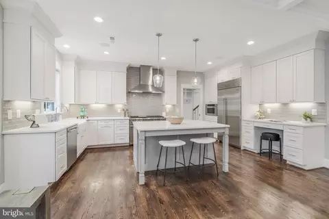 Kitchen - 6805 Lumsden St, Mclean, VA 22101 photo 3 of 10