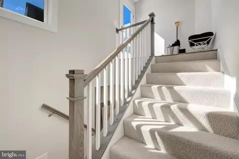 Entry Way - 1694 Bandit Loop #17B, Reston, VA 20190 photo 7 of 8