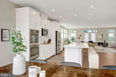 Entry Way - 1694 Bandit Loop #17B, Reston, VA 20190 photo 1 of 8