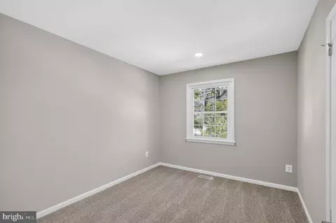 6639 Green Ash Dr, Springfield, VA 22152 photo 25